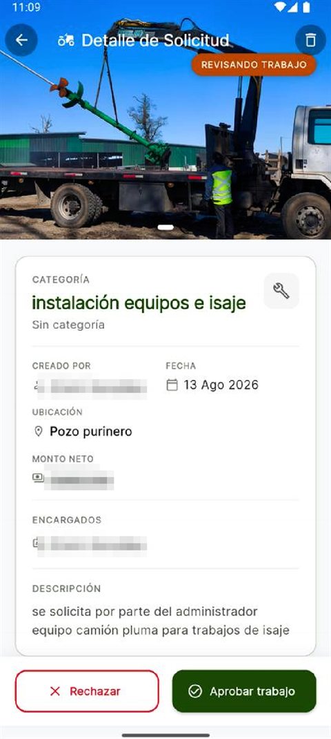 AgriTrace en un fundo lechero: trabajo de instalación de equipos con camión pluma, en revisión